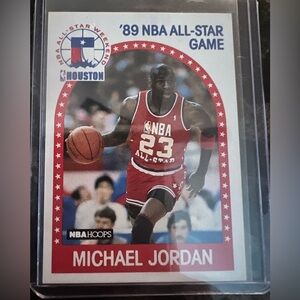 Michael Jorden basketball cards lot of 4 from 1989 to 1992